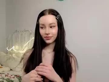 Get enchanted by the vitality and moves of our squirting, brunette and solo webcams. With their steamy costumes and masturbating shows, our gay-couples and nonude cam models are a sight to behold.