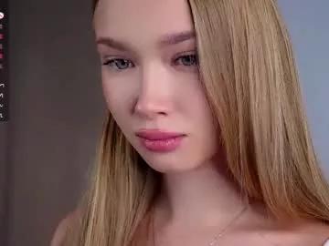 Girls: Stay up-to-date with the new immersive cumshows range and check-out the cutest escorts exhibit their wet clitoris and sweet physiques as they strip off and climax.