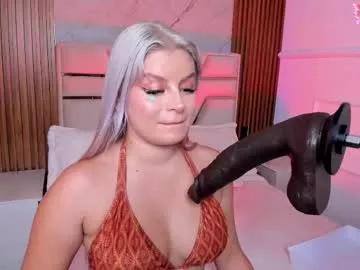 Girls: Stay up-to-date with the new immersive cumshows range and check-out the cutest escorts exhibit their wet clitoris and sweet physiques as they strip off and climax.