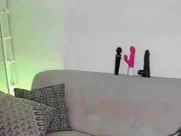 Girls: Stay up-to-date with the new immersive cumshows range and check-out the cutest escorts exhibit their wet clitoris and sweet physiques as they strip off and climax.