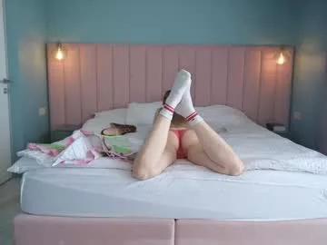 Girls: Stay up-to-date with the new immersive cumshows range and check-out the cutest escorts exhibit their wet clitoris and sweet physiques as they strip off and climax.