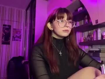 Girls: Stay up-to-date with the new immersive cumshows range and check-out the cutest escorts exhibit their wet clitoris and sweet physiques as they strip off and climax.