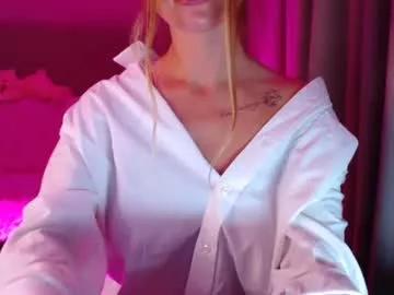 Girls: Stay up-to-date with the new immersive cumshows range and check-out the cutest escorts exhibit their wet clitoris and sweet physiques as they strip off and climax.