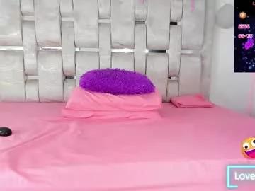 Girls: Stay up-to-date with the new immersive cumshows range and check-out the cutest escorts exhibit their wet clitoris and sweet physiques as they strip off and climax.