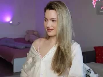 Girls: Stay up-to-date with the new immersive cumshows range and check-out the cutest escorts exhibit their wet clitoris and sweet physiques as they strip off and climax.