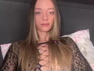 Girls: Stay up-to-date with the new immersive cumshows range and check-out the cutest escorts exhibit their wet clitoris and sweet physiques as they strip off and climax.