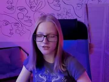 Girls: Stay up-to-date with the new immersive cumshows range and check-out the cutest escorts exhibit their wet clitoris and sweet physiques as they strip off and climax.