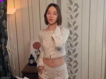 Girls: Stay up-to-date with the new immersive cumshows range and check-out the cutest escorts exhibit their wet clitoris and sweet physiques as they strip off and climax.