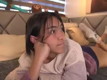 luucy___ from Chaturbate