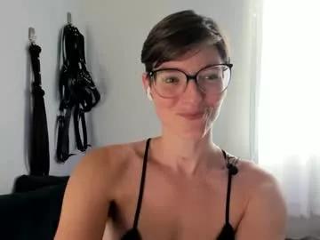 Girls: Stay up-to-date with the new immersive cumshows range and check-out the cutest escorts exhibit their wet clitoris and sweet physiques as they strip off and climax.