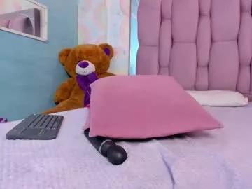 maee_angels from Chaturbate