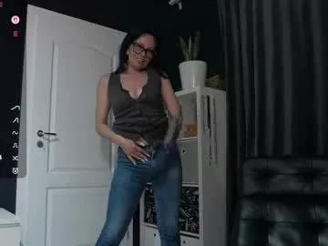 Girls: Stay up-to-date with the new immersive cumshows range and check-out the cutest escorts exhibit their wet clitoris and sweet physiques as they strip off and climax.