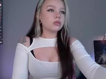 Girls: Stay up-to-date with the new immersive cumshows range and check-out the cutest escorts exhibit their wet clitoris and sweet physiques as they strip off and climax.