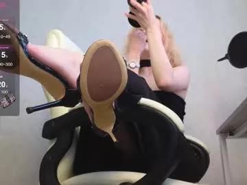 Girls: Stay up-to-date with the new immersive cumshows range and check-out the cutest escorts exhibit their wet clitoris and sweet physiques as they strip off and climax.