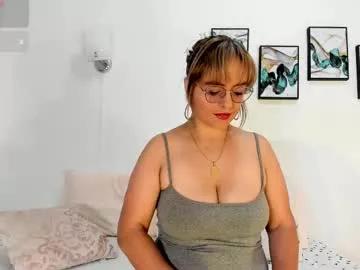 Girls: Stay up-to-date with the new immersive cumshows range and check-out the cutest escorts exhibit their wet clitoris and sweet physiques as they strip off and climax.
