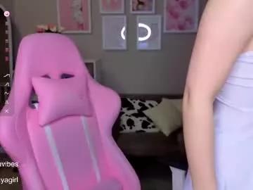maya_blonde18 from Chaturbate