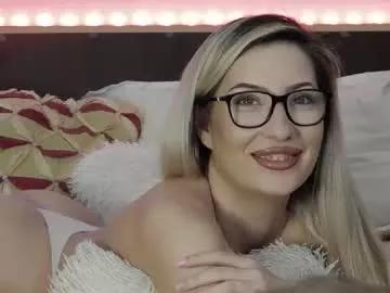 Girls: Stay up-to-date with the new immersive cumshows range and check-out the cutest escorts exhibit their wet clitoris and sweet physiques as they strip off and climax.