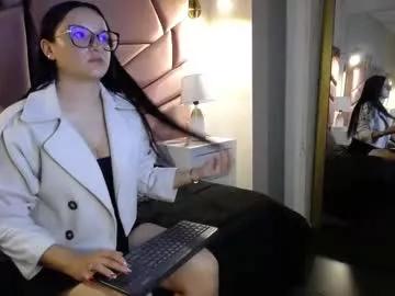 Girls: Stay up-to-date with the new immersive cumshows range and check-out the cutest escorts exhibit their wet clitoris and sweet physiques as they strip off and climax.
