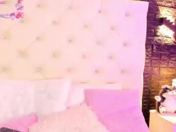 Girls: Stay up-to-date with the new immersive cumshows range and check-out the cutest escorts exhibit their wet clitoris and sweet physiques as they strip off and climax.