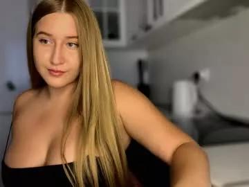 Girls: Stay up-to-date with the new immersive cumshows range and check-out the cutest escorts exhibit their wet clitoris and sweet physiques as they strip off and climax.