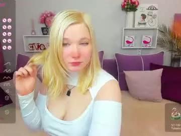 Girls: Stay up-to-date with the new immersive cumshows range and check-out the cutest escorts exhibit their wet clitoris and sweet physiques as they strip off and climax.