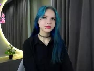 Get enchanted by the vitality and moves of our squirting, brunette and solo webcams. With their steamy costumes and masturbating shows, our gay-couples and nonude cam models are a sight to behold.