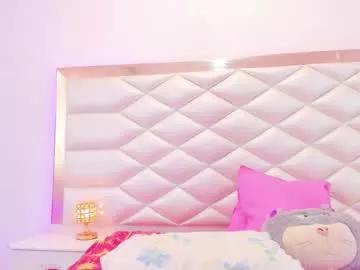 Girls: Stay up-to-date with the new immersive cumshows range and check-out the cutest escorts exhibit their wet clitoris and sweet physiques as they strip off and climax.