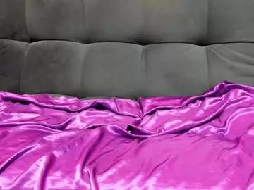 Girls: Stay up-to-date with the new immersive cumshows range and check-out the cutest escorts exhibit their wet clitoris and sweet physiques as they strip off and climax.