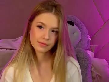 Girls: Stay up-to-date with the new immersive cumshows range and check-out the cutest escorts exhibit their wet clitoris and sweet physiques as they strip off and climax.