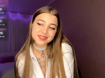 Girls: Stay up-to-date with the new immersive cumshows range and check-out the cutest escorts exhibit their wet clitoris and sweet physiques as they strip off and climax.