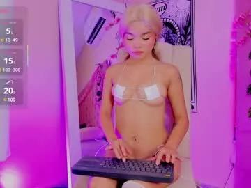 Girls: Stay up-to-date with the new immersive cumshows range and check-out the cutest escorts exhibit their wet clitoris and sweet physiques as they strip off and climax.