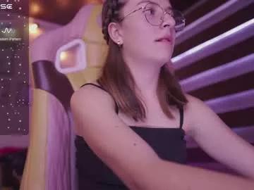 Girls: Stay up-to-date with the new immersive cumshows range and check-out the cutest escorts exhibit their wet clitoris and sweet physiques as they strip off and climax.