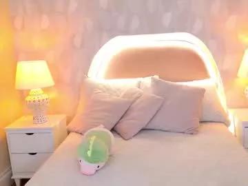 Girls: Stay up-to-date with the new immersive cumshows range and check-out the cutest escorts exhibit their wet clitoris and sweet physiques as they strip off and climax.