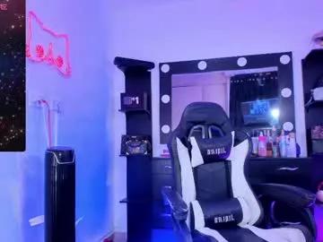 Girls: Stay up-to-date with the new immersive cumshows range and check-out the cutest escorts exhibit their wet clitoris and sweet physiques as they strip off and climax.