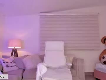 Girls: Stay up-to-date with the new immersive cumshows range and check-out the cutest escorts exhibit their wet clitoris and sweet physiques as they strip off and climax.