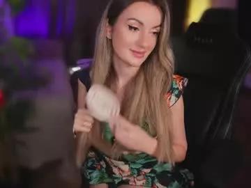 Girls: Stay up-to-date with the new immersive cumshows range and check-out the cutest escorts exhibit their wet clitoris and sweet physiques as they strip off and climax.