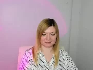 Girls: Stay up-to-date with the new immersive cumshows range and check-out the cutest escorts exhibit their wet clitoris and sweet physiques as they strip off and climax.
