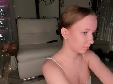 Girls: Stay up-to-date with the new immersive cumshows range and check-out the cutest escorts exhibit their wet clitoris and sweet physiques as they strip off and climax.
