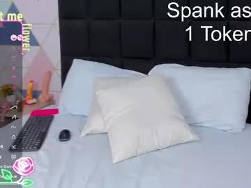 Girls: Stay up-to-date with the new immersive cumshows range and check-out the cutest escorts exhibit their wet clitoris and sweet physiques as they strip off and climax.