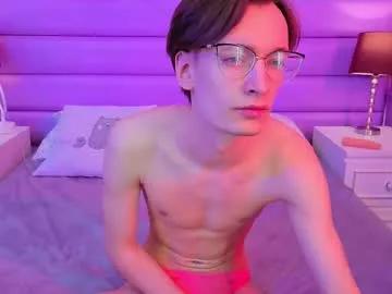 Girls: Stay up-to-date with the new immersive cumshows range and check-out the cutest escorts exhibit their wet clitoris and sweet physiques as they strip off and climax.