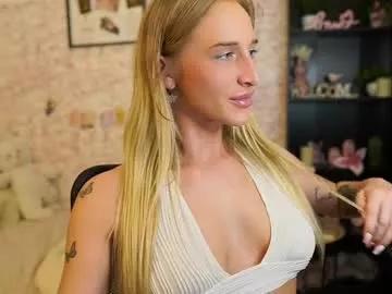 Girls: Stay up-to-date with the new immersive cumshows range and check-out the cutest escorts exhibit their wet clitoris and sweet physiques as they strip off and climax.