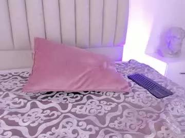 Girls: Stay up-to-date with the new immersive cumshows range and check-out the cutest escorts exhibit their wet clitoris and sweet physiques as they strip off and climax.