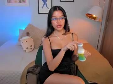 Girls: Stay up-to-date with the new immersive cumshows range and check-out the cutest escorts exhibit their wet clitoris and sweet physiques as they strip off and climax.