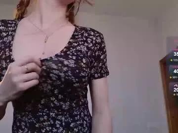 Get enchanted by the vitality and moves of our squirting, brunette and solo webcams. With their steamy costumes and masturbating shows, our gay-couples and nonude cam models are a sight to behold.