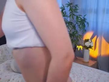 Girls: Stay up-to-date with the new immersive cumshows range and check-out the cutest escorts exhibit their wet clitoris and sweet physiques as they strip off and climax.