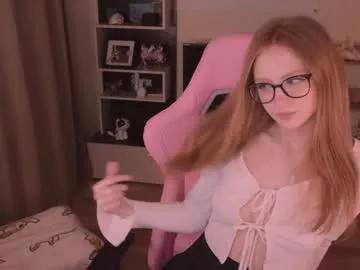 Get enchanted by the vitality and moves of our squirting, brunette and solo webcams. With their steamy costumes and masturbating shows, our gay-couples and nonude cam models are a sight to behold.