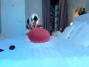 Girls: Stay up-to-date with the new immersive cumshows range and check-out the cutest escorts exhibit their wet clitoris and sweet physiques as they strip off and climax.