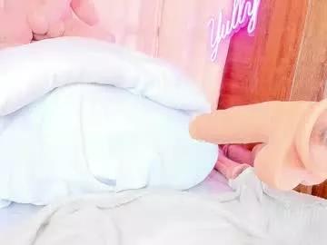 queen_yully from Chaturbate is Freechat
