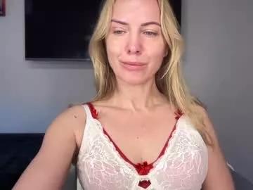 Girls: Stay up-to-date with the new immersive cumshows range and check-out the cutest escorts exhibit their wet clitoris and sweet physiques as they strip off and climax.