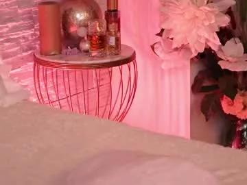 Girls: Stay up-to-date with the new immersive cumshows range and check-out the cutest escorts exhibit their wet clitoris and sweet physiques as they strip off and climax.